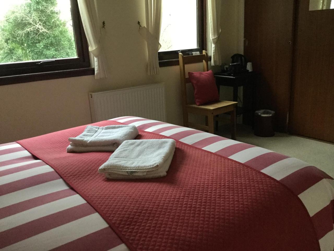 Darroch View B&B インバーモリストン エクステリア 写真